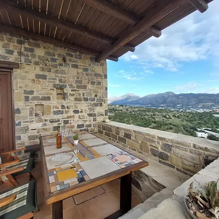 Evenos Stone Kır Evi
